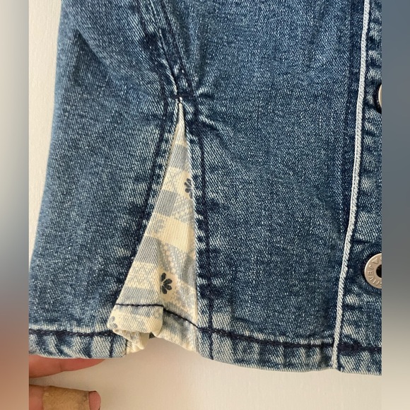 NWT Guess Vintage Jean vest!! Size S! - Picture 7 of 10